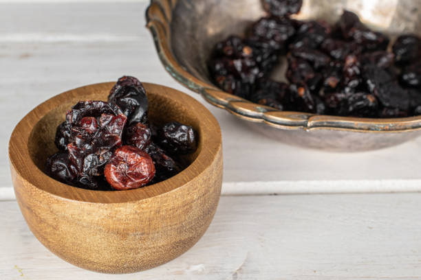 تصویر 2 از قیمت خرید آلو بخارا خشک خورشتی + فروش ویژه